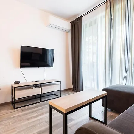1-bedroom Flat In Azur Premium Апартаменты *